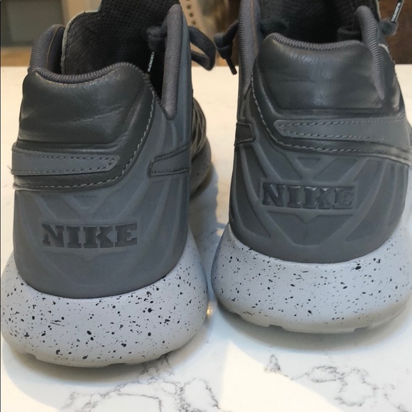 Nike Men’s 12 Shoes - Picture 2 of 3